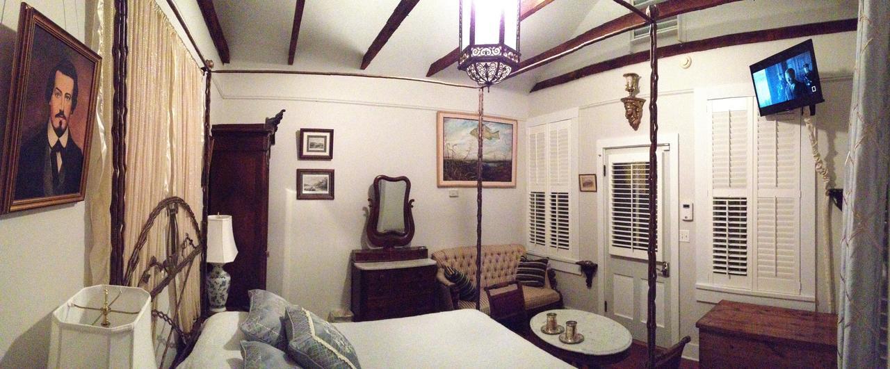 Stone House Musical Bed and breakfast 3*